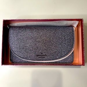 New in box Kate Spade Joeley multifunction wristlet